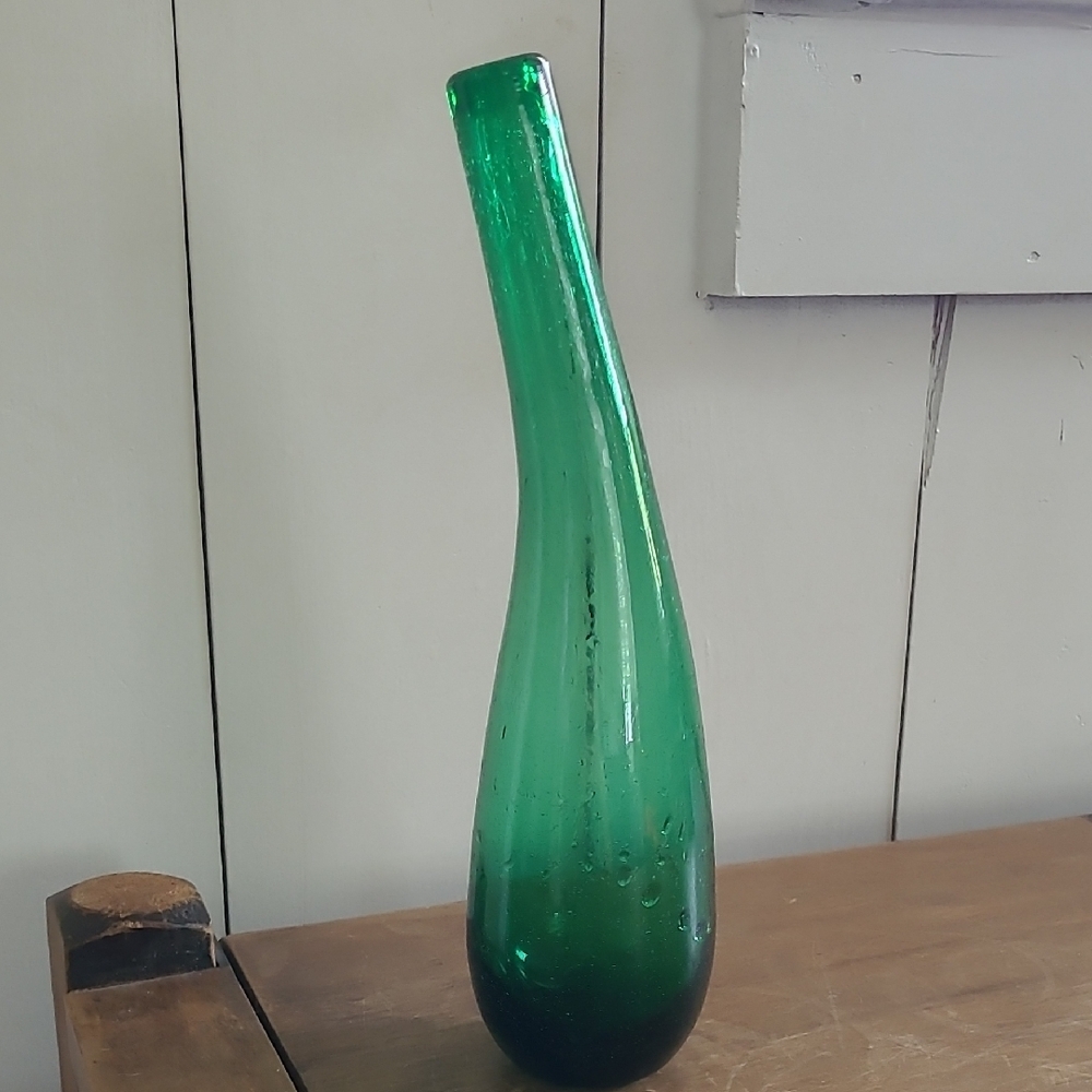 Elegant Green Glass Vase
